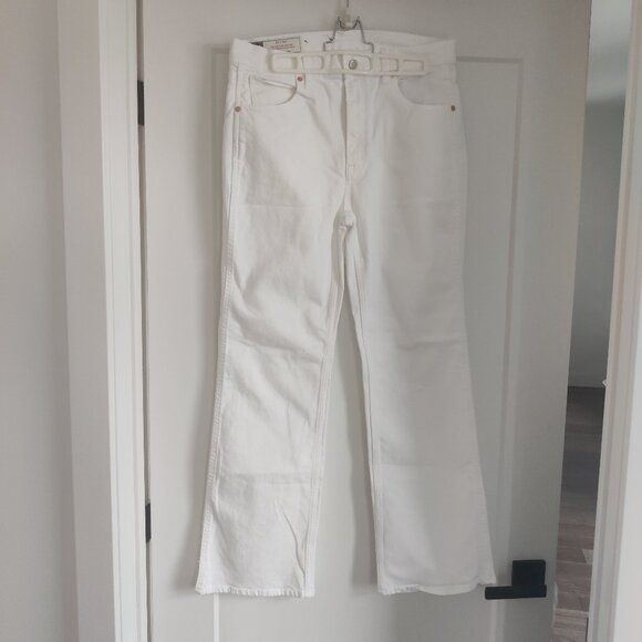 *LIKE NEW* GAP High Rise Vintage Flare White Denim Jeans Size 30 / 10R - Picture 3 of 6